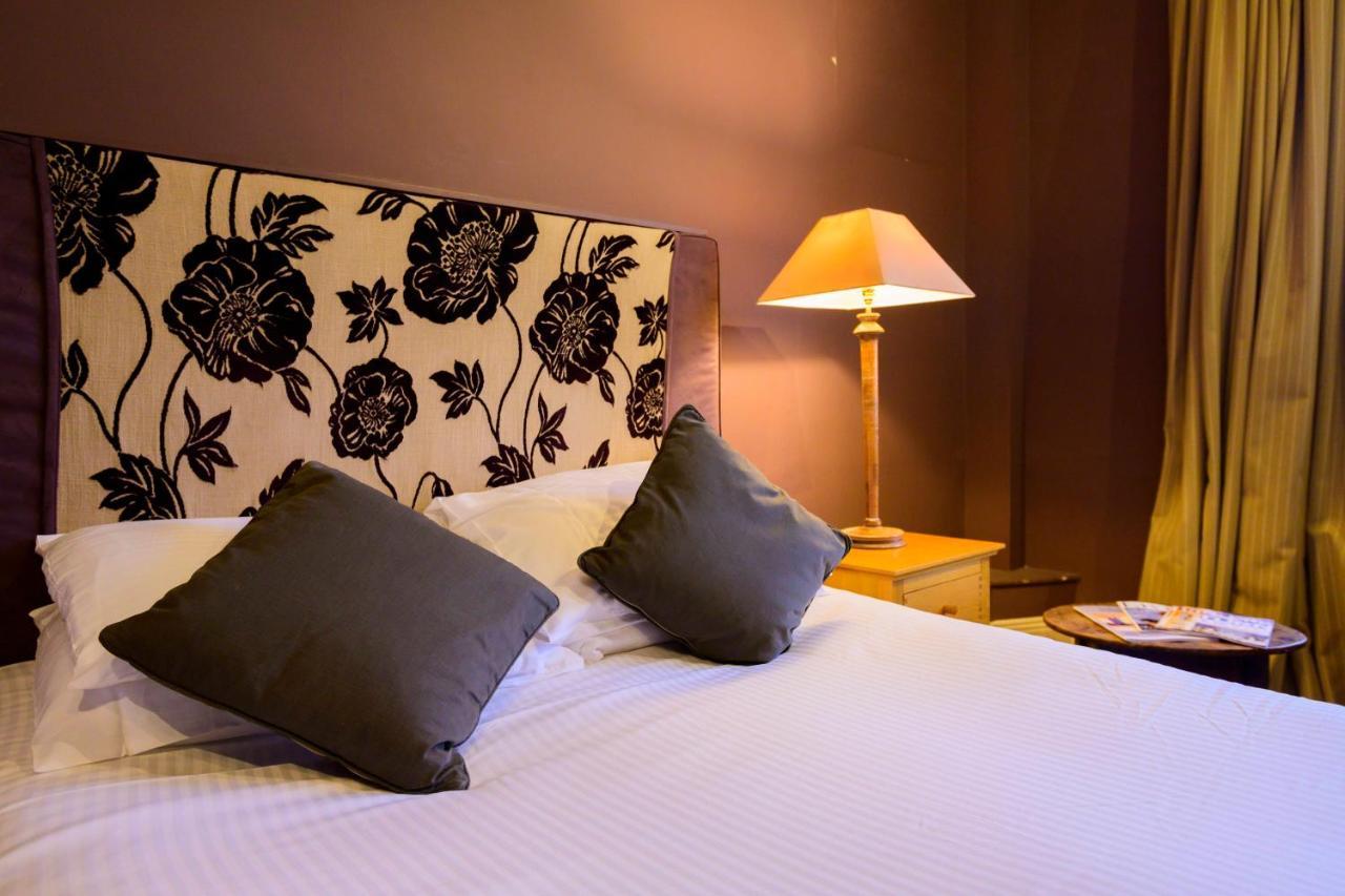 The Swan Hotel - Bradford-On-Avon Екстер'єр фото