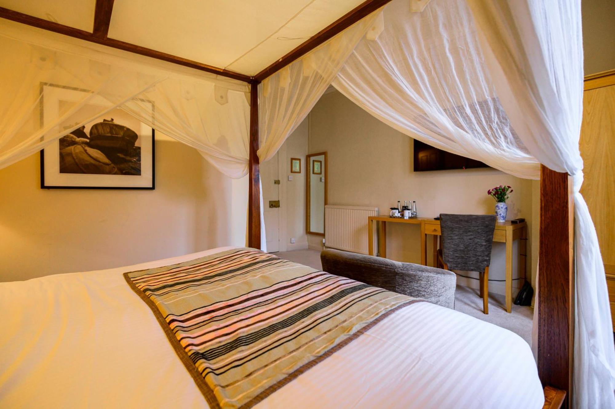 The Swan Hotel - Bradford-On-Avon Екстер'єр фото