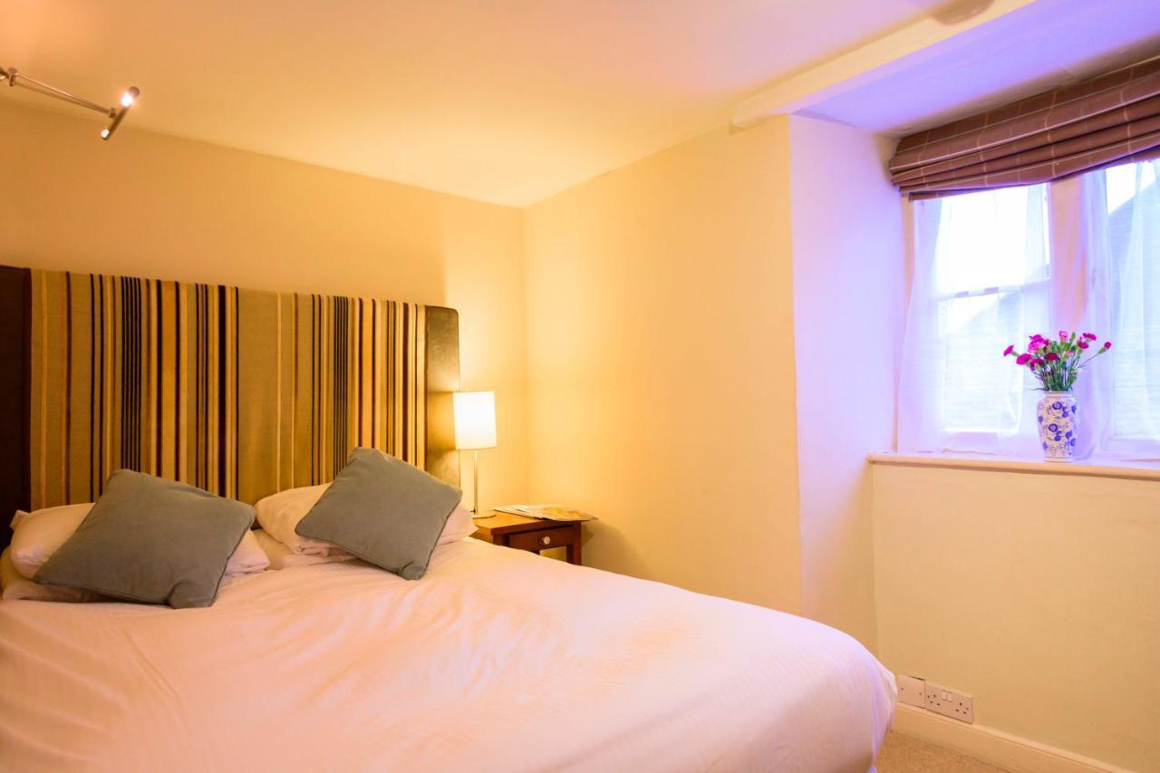 The Swan Hotel - Bradford-On-Avon Екстер'єр фото